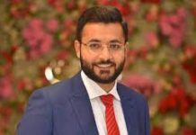 په ايران كښې د پاكستان سفير رفعت مسعود د ايران قامي سلامتيا كمېشن غړي مرتضٰی ناتانزي سره ملاقات كښې خبرې 