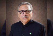 استاذان د كومې هم ټولنې معمار وي٬ قابل استاذان د خپلو زده كونكو ذمه وار او ګټور وګړي جوړيدو كښې مرسته كوي: صدر مملكت