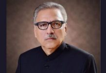 وزيراعظم عمران خان سره د خېبرپښتونخوا د ځايې حكومتونو صوبائي وزير شهرام خان او د سېلګرۍ وزير عاطف خان وليدل 