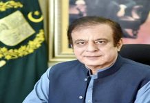 د وزيراعظم عمران خان د سينئر خبريالانو او اينكرز پرسنز سره د ملاقات په مهال خبرې 