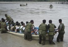 سیلابی ریلے نال نبڑن کیتے سول انتظامیہ دا ہتھ ونڈاونڑ سانگے پاک فوج دے دستے خوشاب پج گین