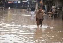 بلوچستان دے مختلف شہراں اچ موسلا دھار مینھ وسنڑ پاروں نظام زندگی مفلوج،چمن اچ گاڈی برساتی نالے اچ ویہہ گی ہک بندہ جاں بحق 